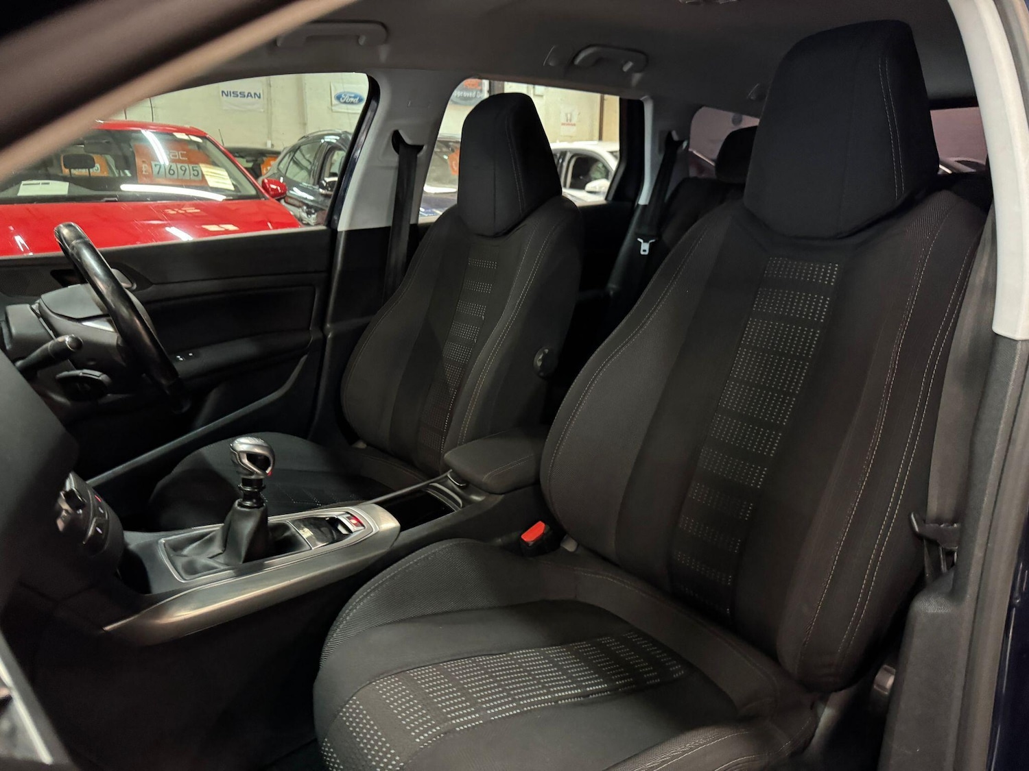 Used Peugeot 308 2017 for sale - 76521631: Photo 16