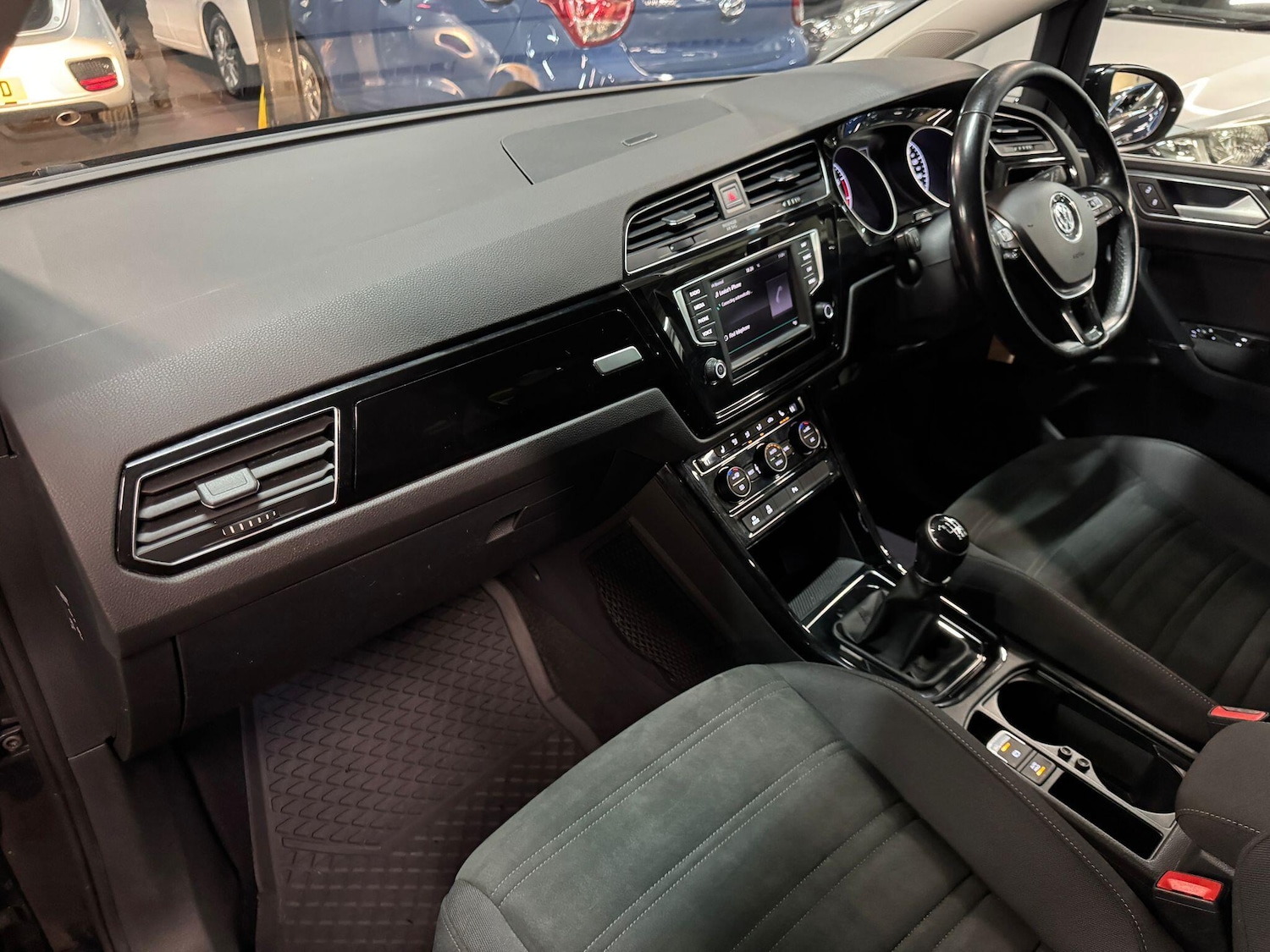 Used Volkswagen Touran 2016 for sale - 76399325: Photo 16