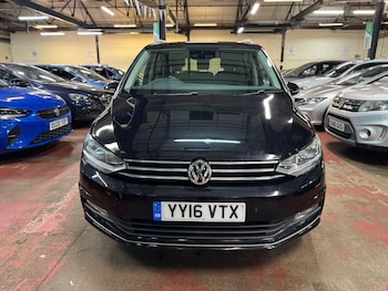 Used Volkswagen Touran 2016 for sale - 76399325: Photo