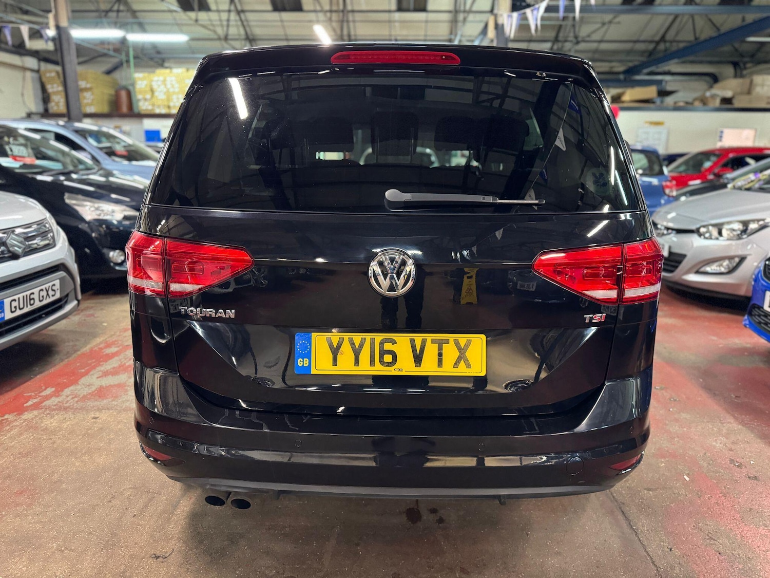 Used Volkswagen Touran 2016 for sale - 76399325: Photo 5