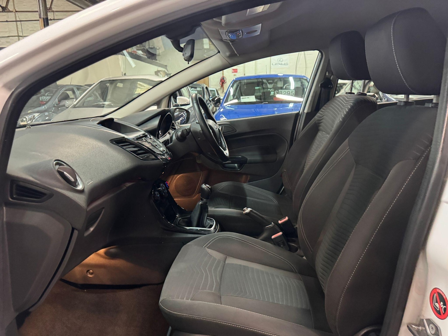 Used Ford Fiesta 2015 for sale - 76388611: Photo 13