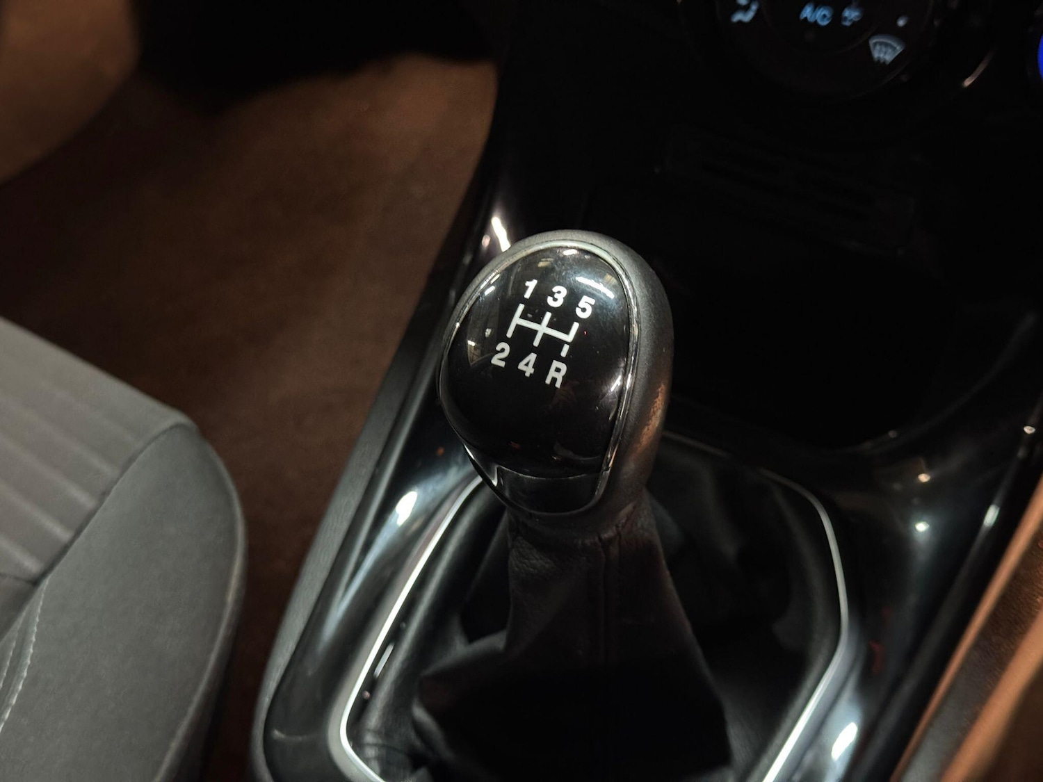 Used Ford Fiesta 2015 for sale - 76388611: Photo 28