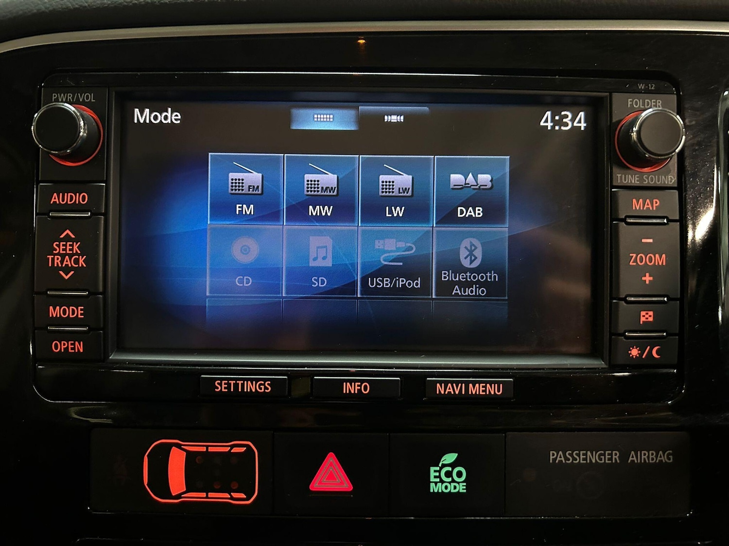 Used Mitsubishi Outlander 2014 for sale - 76282892: Photo 36