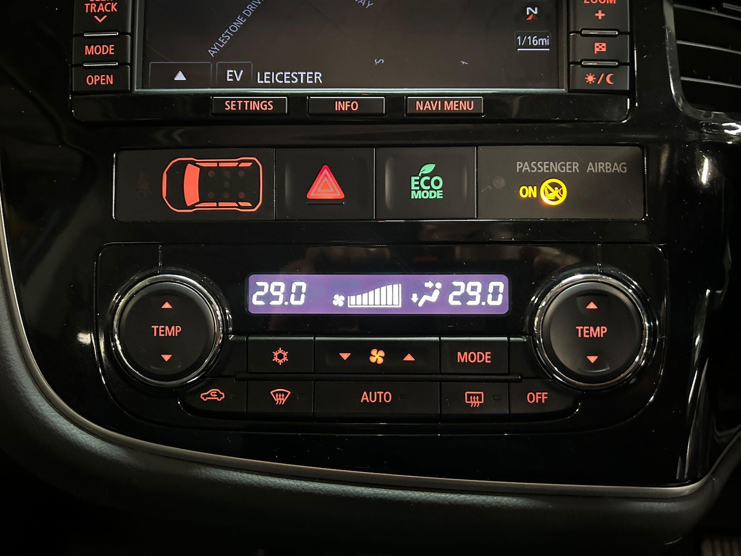 Used Mitsubishi Outlander 2014 for sale - 76282892: Photo 38