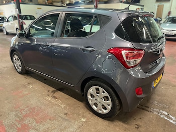 Used Hyundai i10 2014 for sale - 77658654: Photo