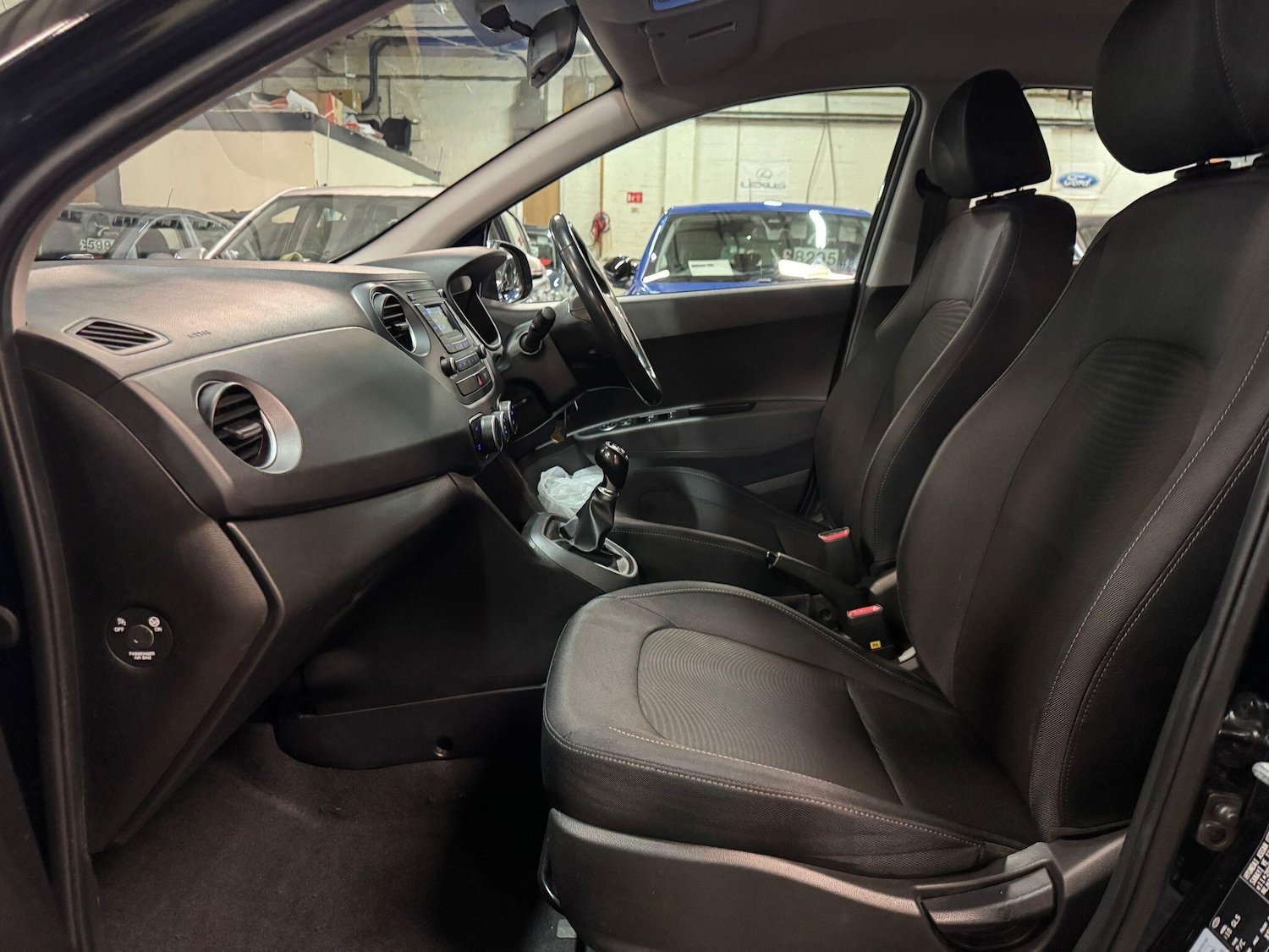 Used Hyundai i10 2018 for sale - 76388520: Photo 13