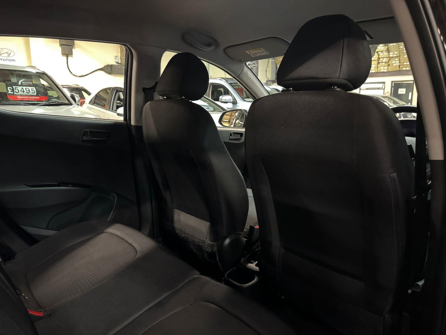 Used Hyundai i10 2018 for sale - 76388520: Photo 16