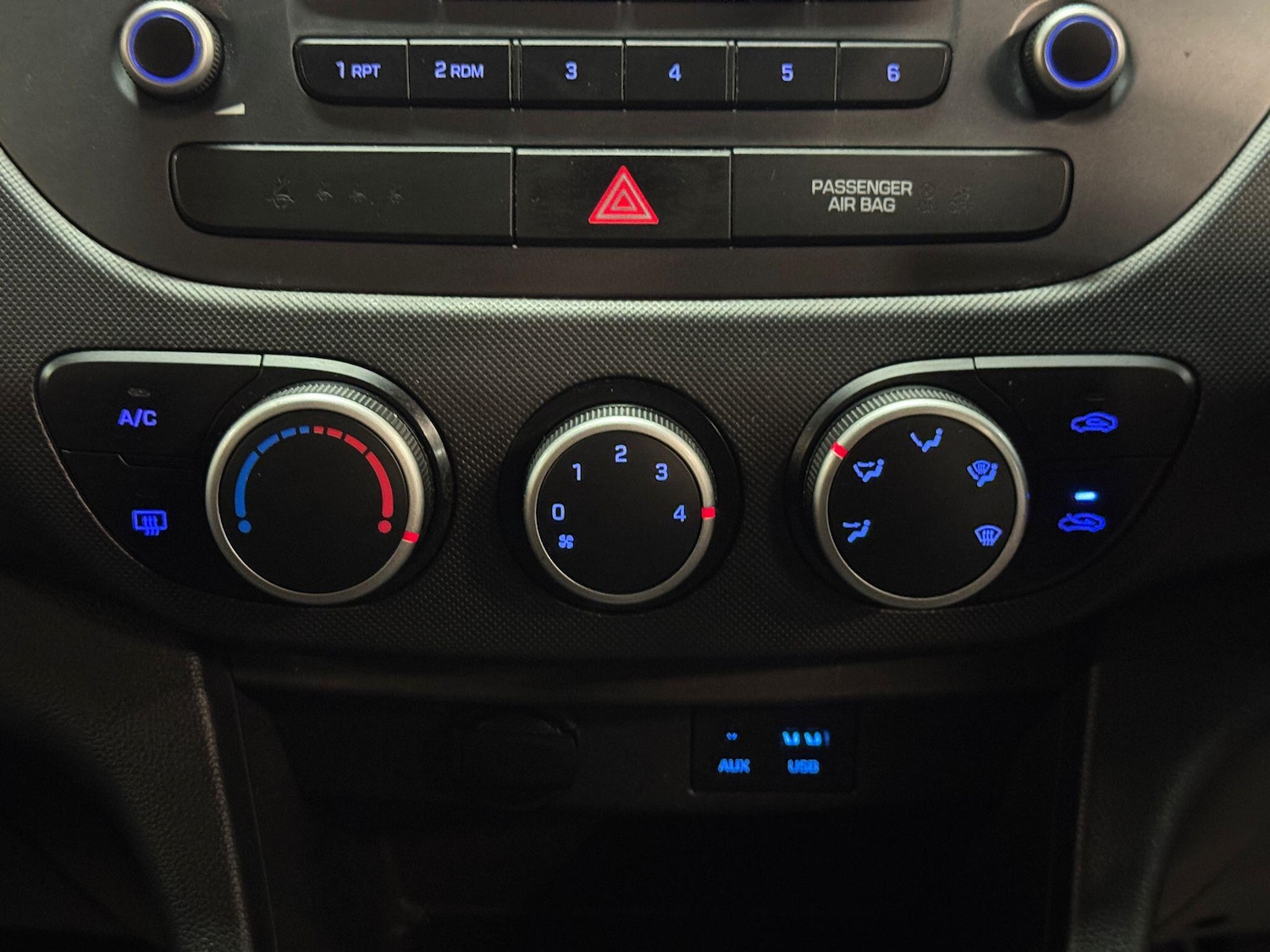 Used Hyundai i10 2018 for sale - 76388520: Photo 27