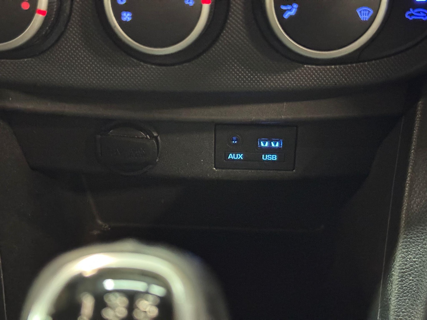 Used Hyundai i10 2018 for sale - 76388520: Photo 28