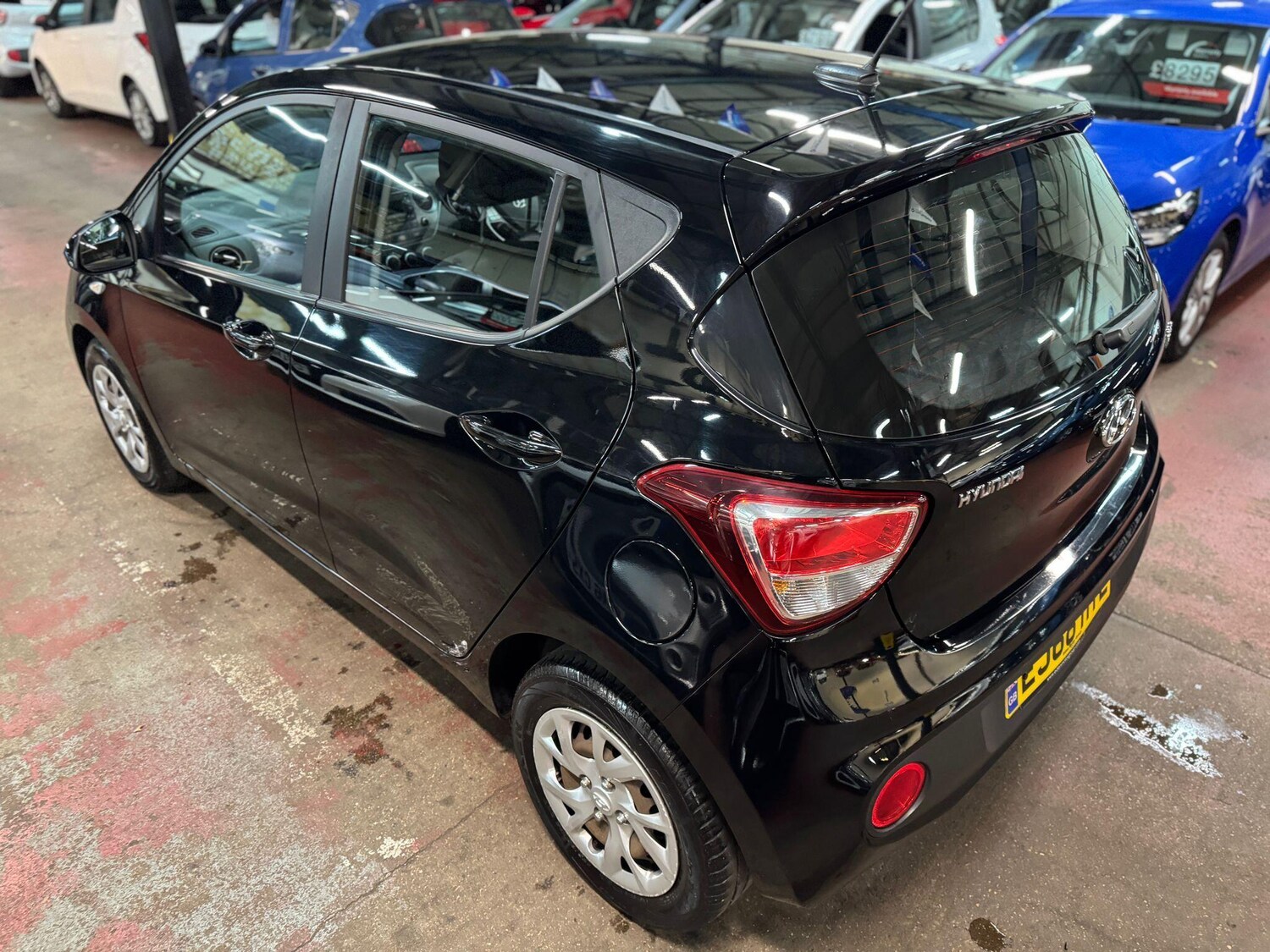 Used Hyundai i10 2018 for sale - 76388520: Photo 8