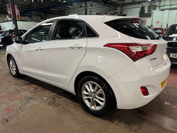 Used Hyundai i30 2015 for sale - 77237705: Photo