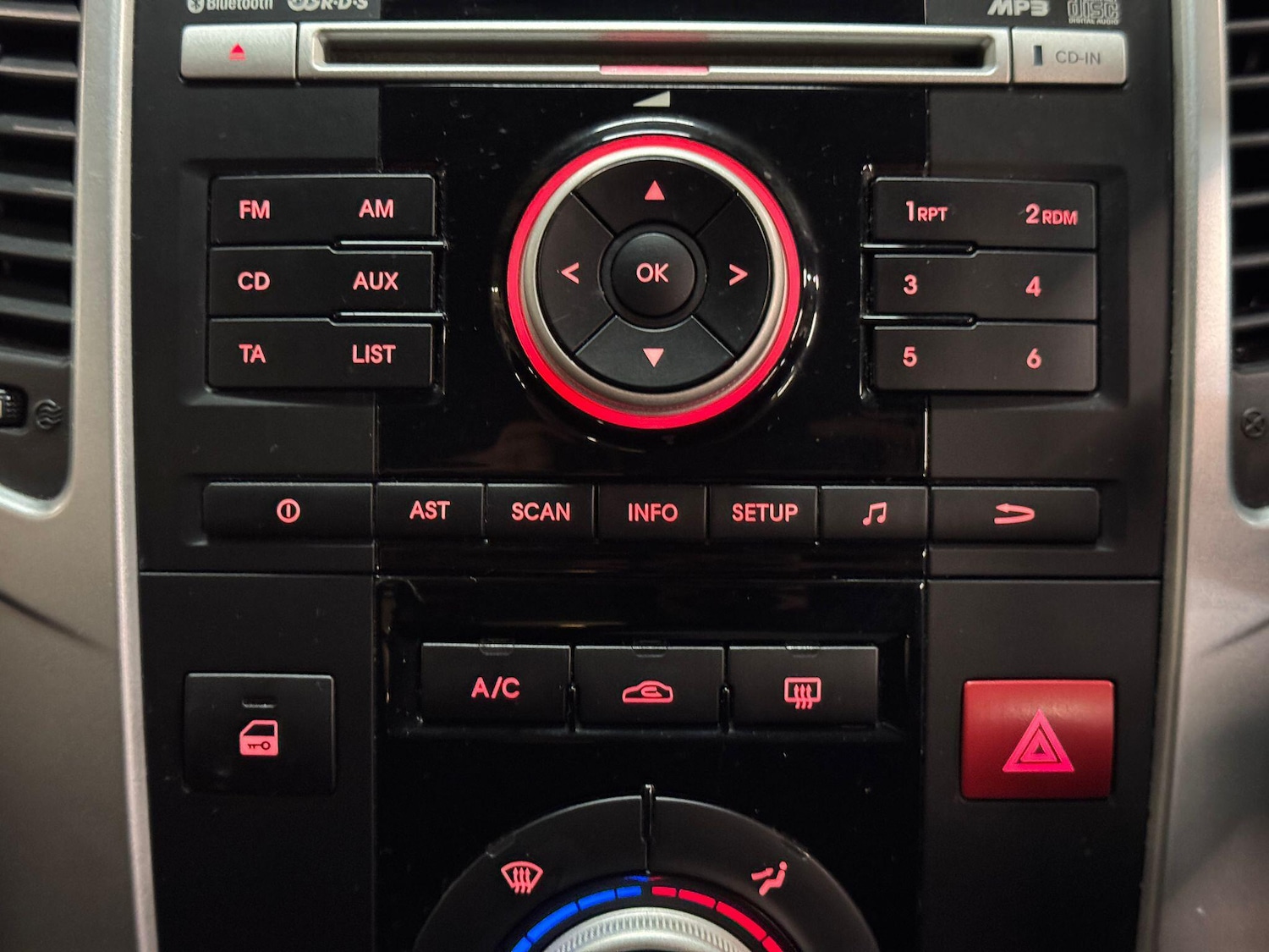 Used Kia Venga 2012 for sale - 76592367: Photo 31