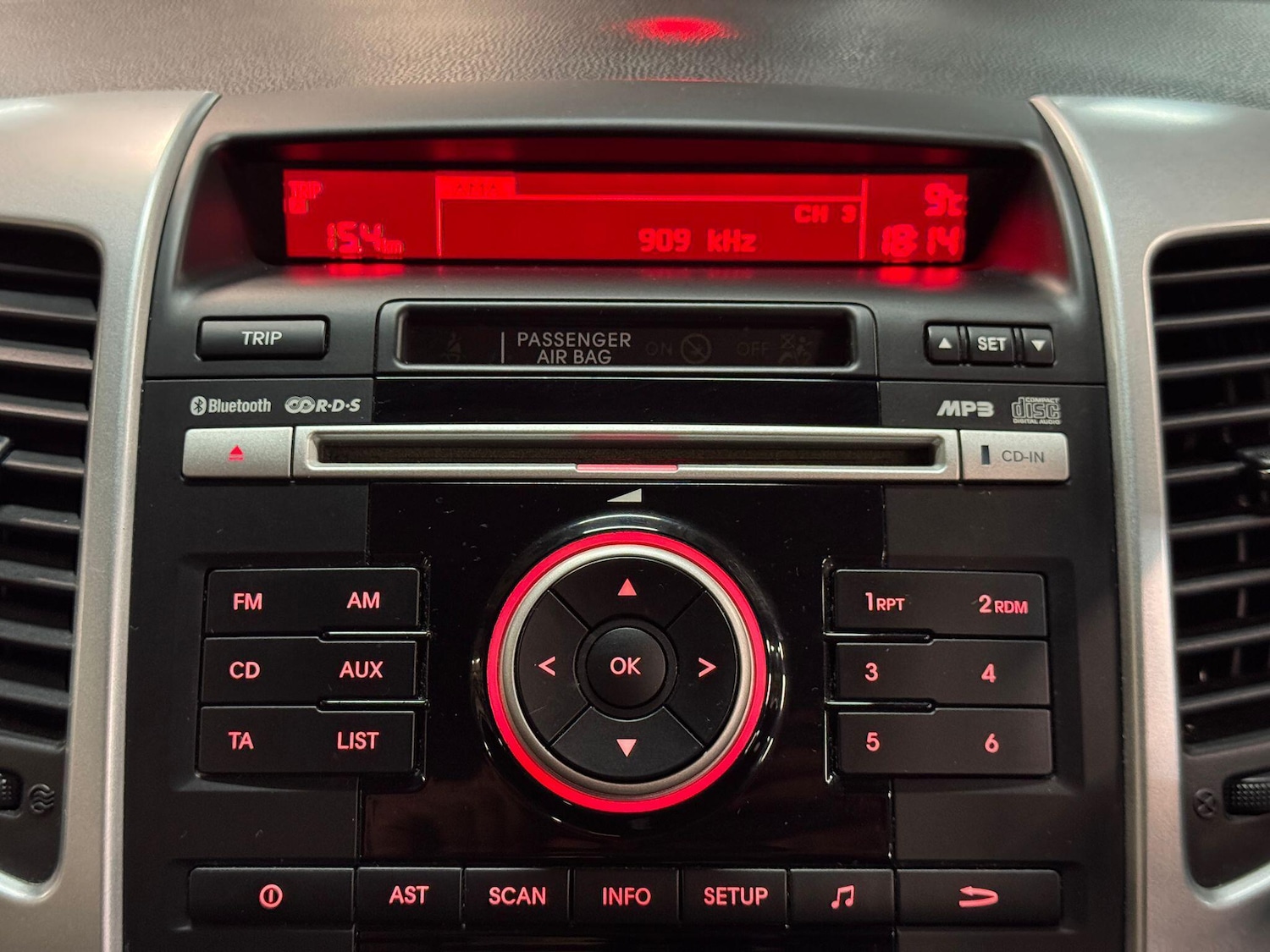 Used Kia Venga 2012 for sale - 76592367: Photo 32