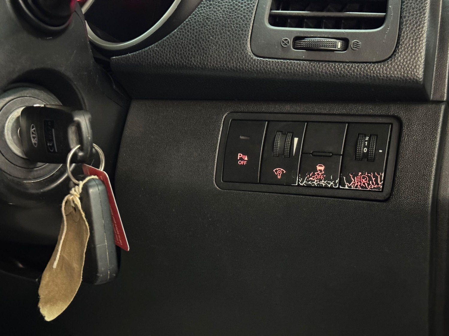 Used Kia Venga 2012 for sale - 76592367: Photo 33