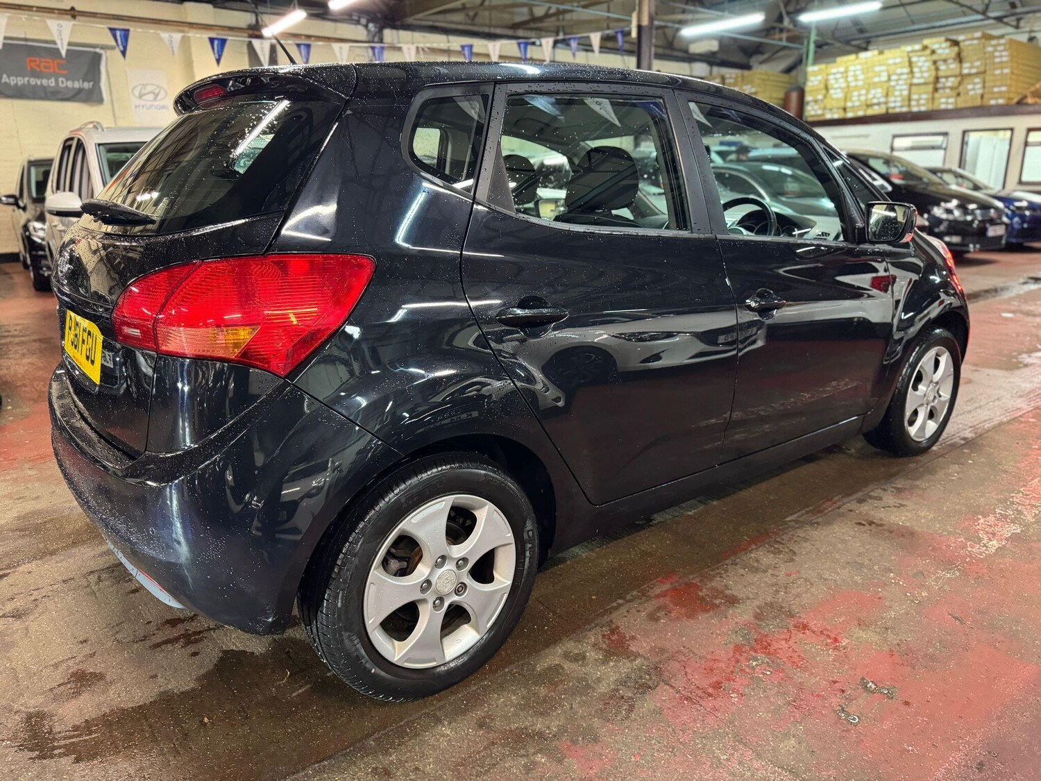 Used Kia Venga 2012 for sale - 76592367: Photo 6