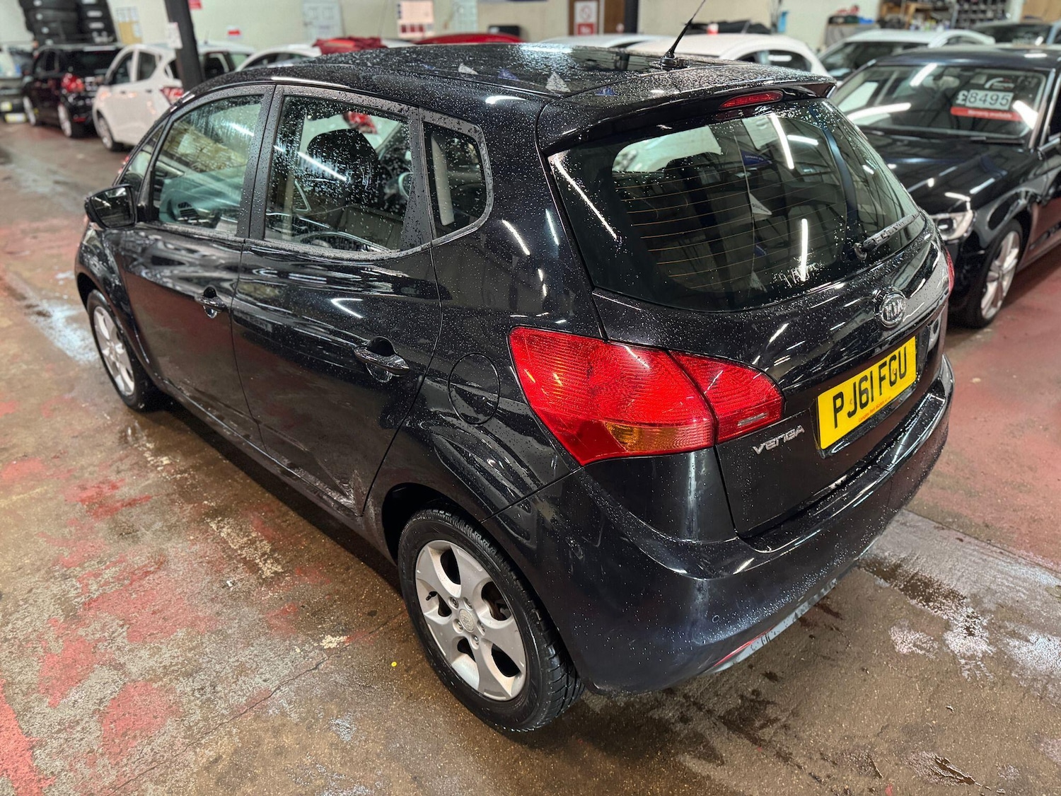 Used Kia Venga 2012 for sale - 76592367: Photo 8