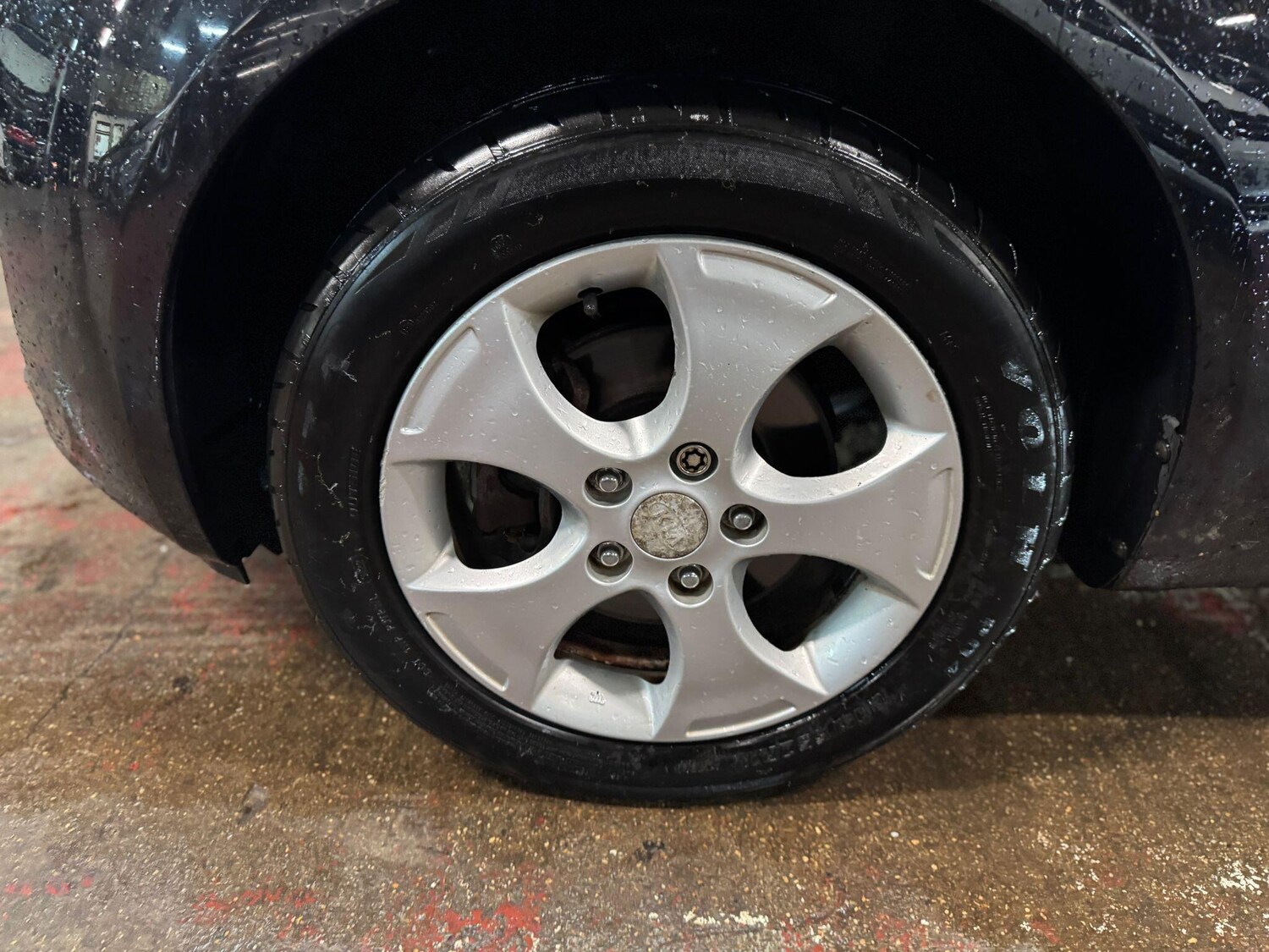 Used Kia Venga 2012 for sale - 76592367: Photo 9