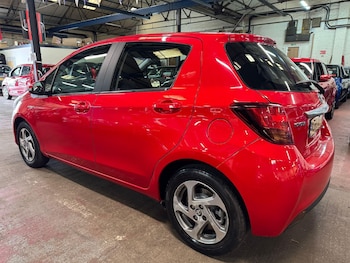 Used Toyota Yaris 2015 for sale - 78231126: Photo