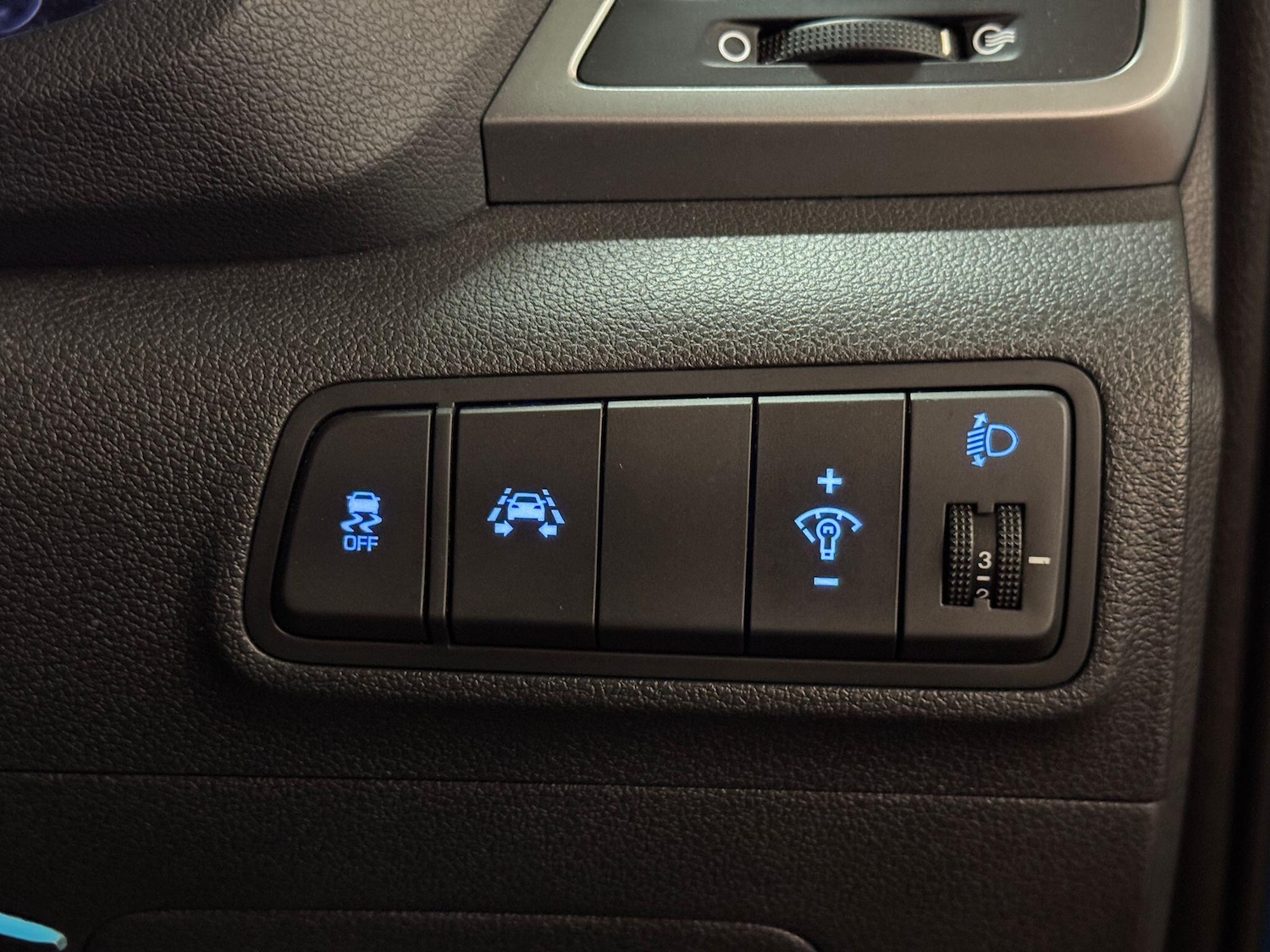 Used Hyundai TUCSON 2017 for sale - 77215843: Photo 29