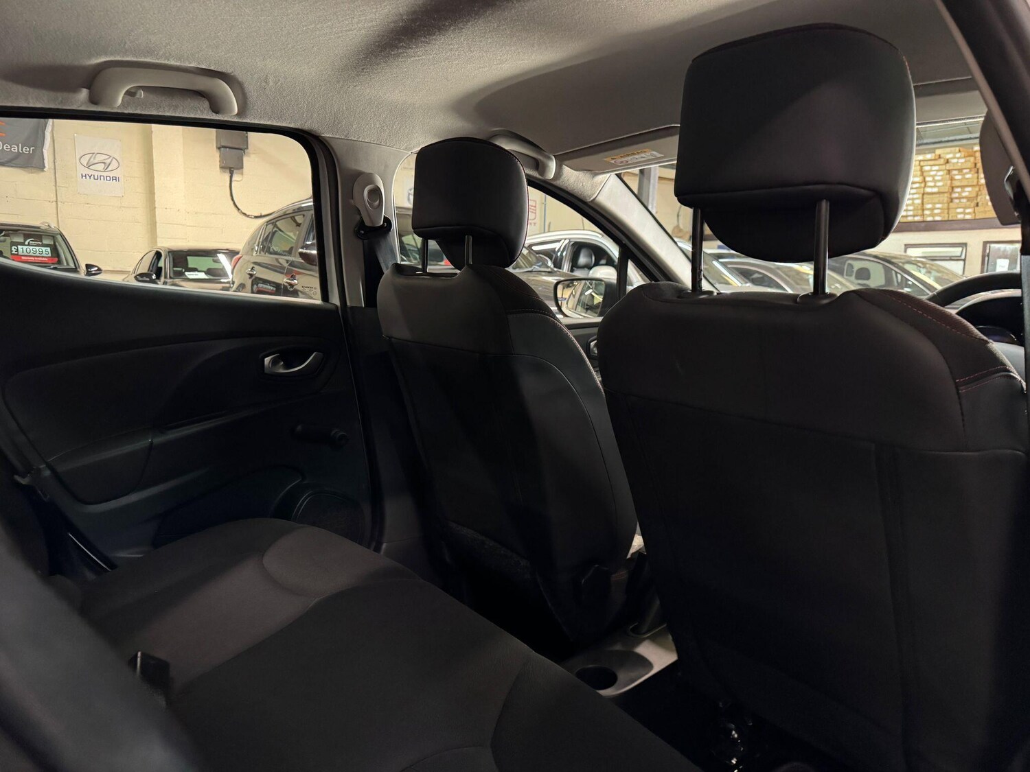 Used Renault Clio 2015 for sale - 76612829: Photo 19