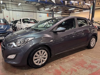 Used Hyundai i30 2015 for sale - 76259948: Photo