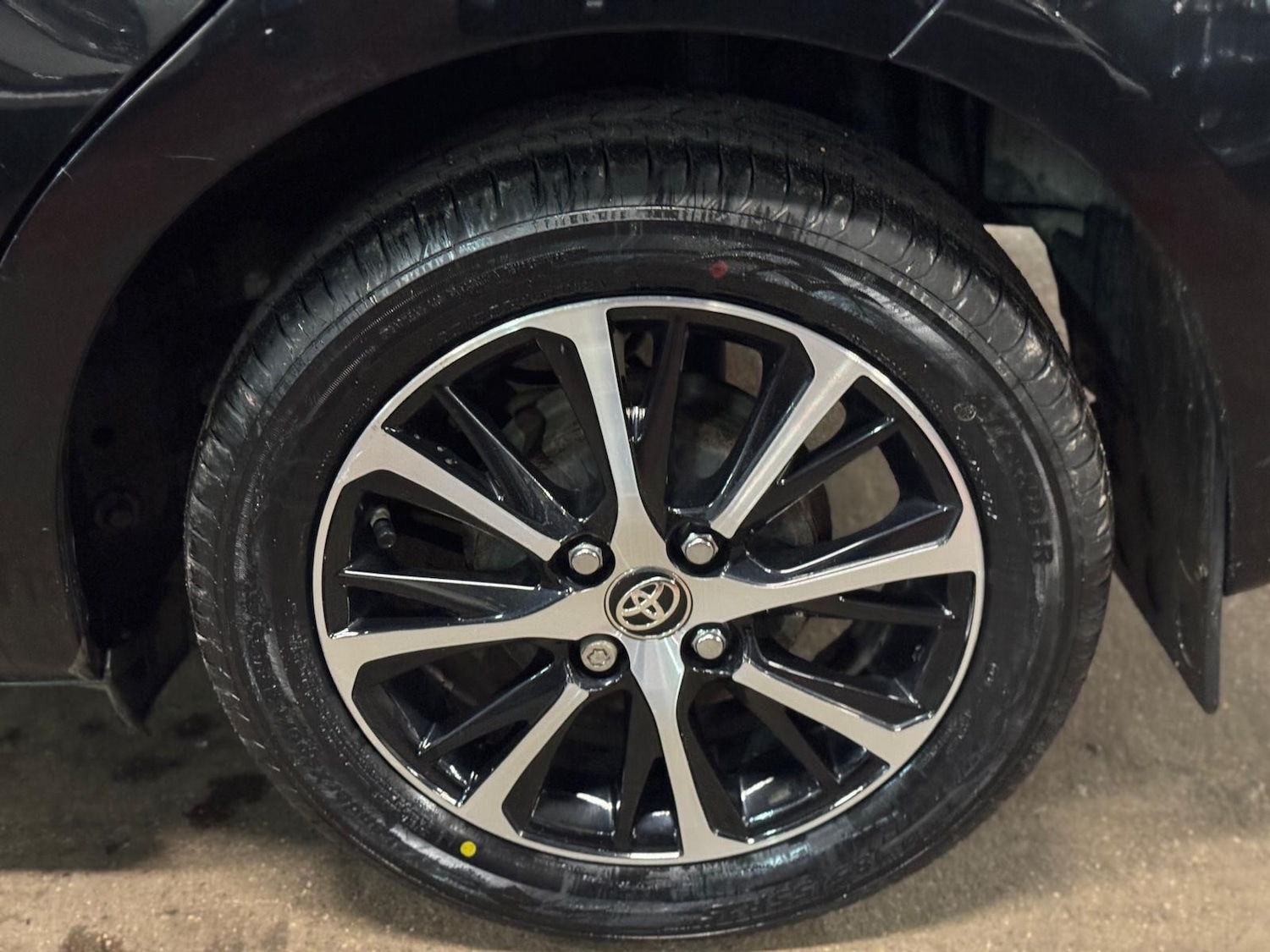 Used Toyota Yaris 2018 for sale - 77386929: Photo 10