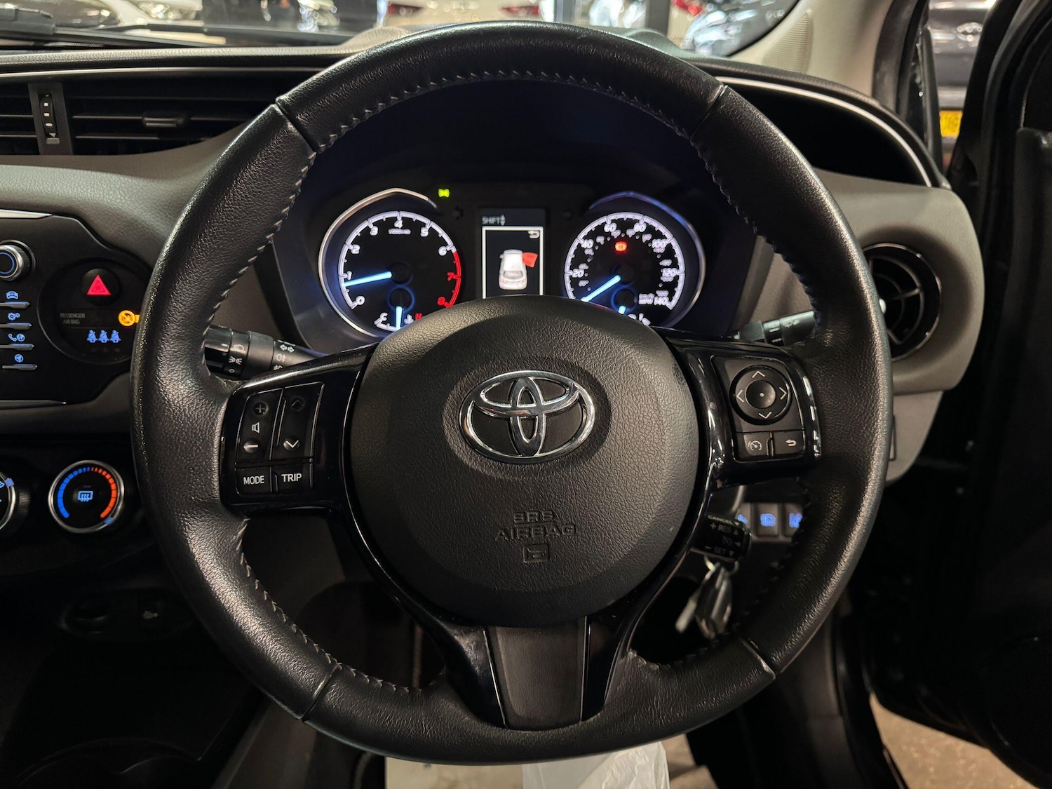 Used Toyota Yaris 2018 for sale - 77386929: Photo 25
