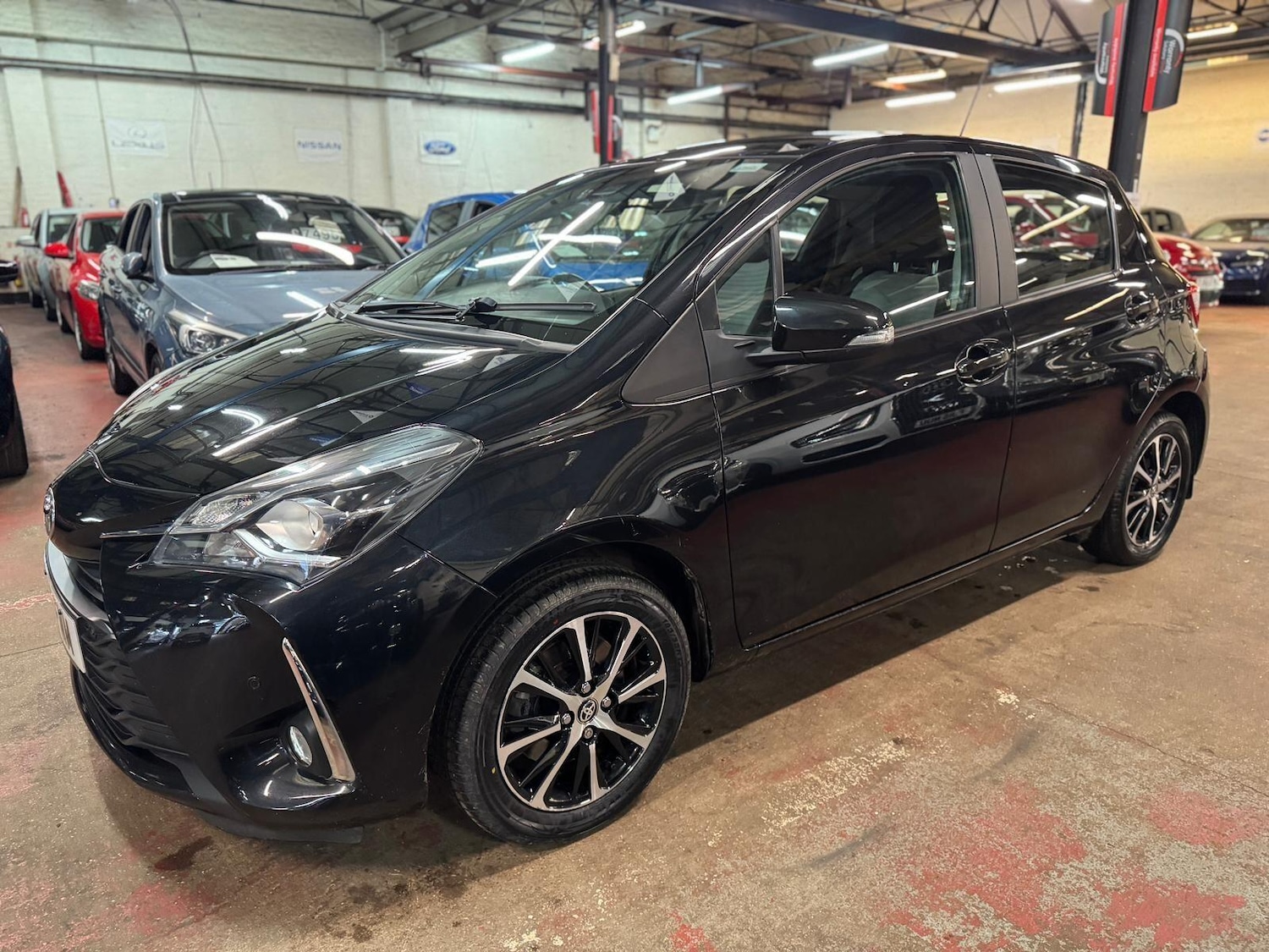 Used Toyota Yaris 2018 for sale - 77386929: Photo 3