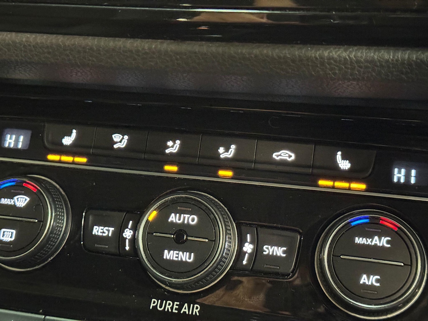 Used Volkswagen Touran 2016 for sale - 76992375: Photo 40