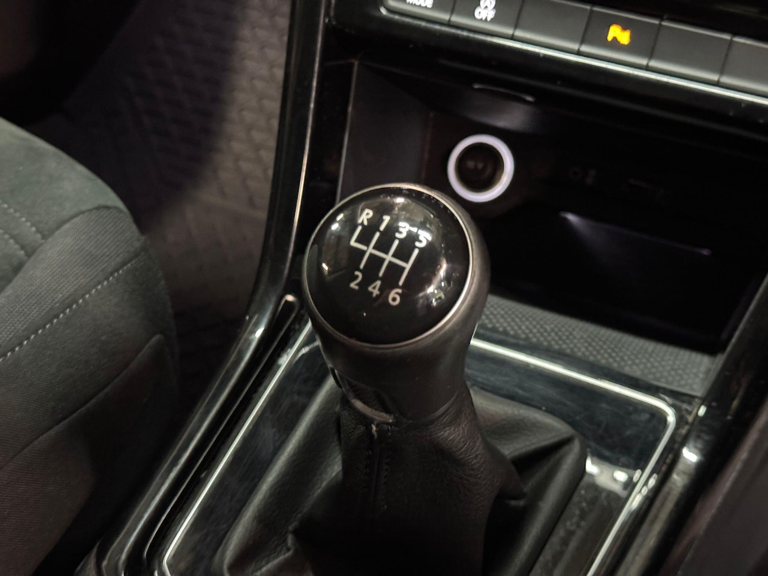 Used Volkswagen Touran 2016 for sale - 76992375: Photo 42