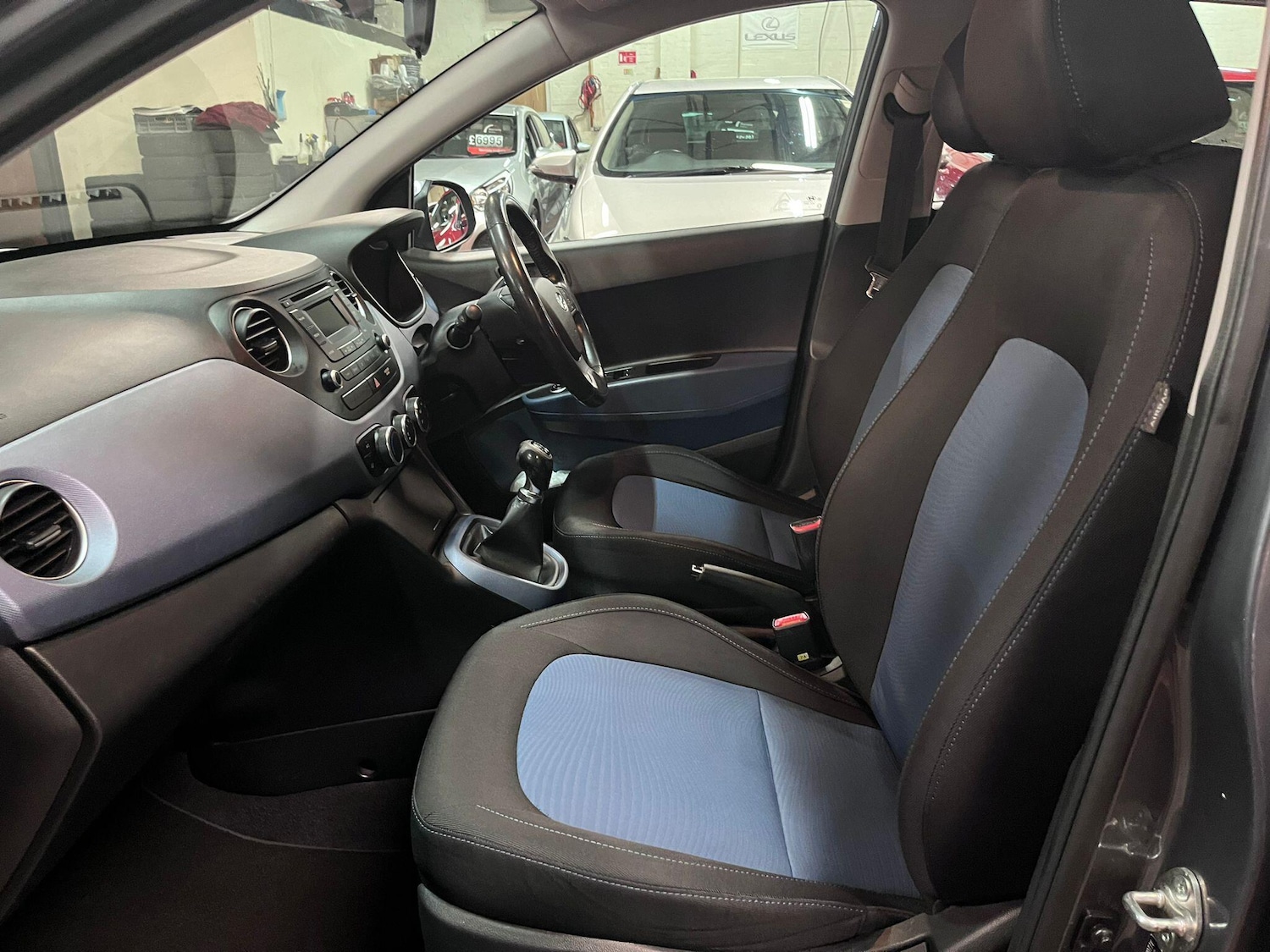 Used Hyundai i10 2014 for sale - 76136170: Photo 18