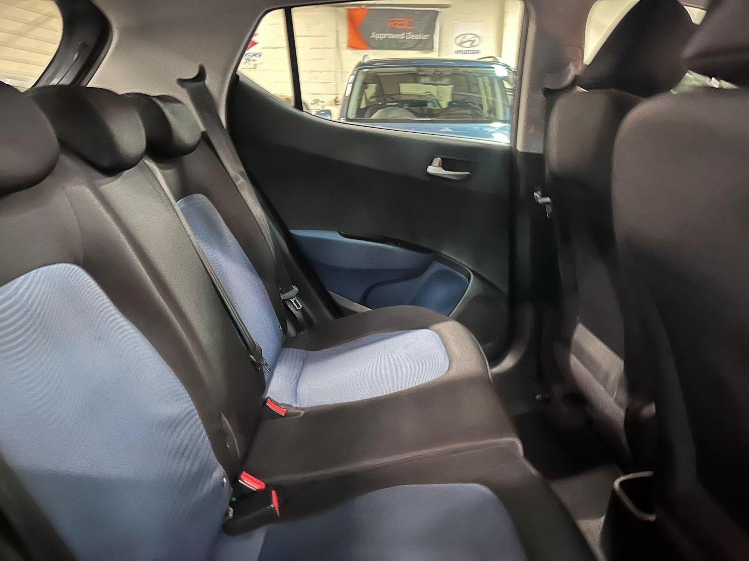 Used Hyundai i10 2014 for sale - 76136170: Photo 22