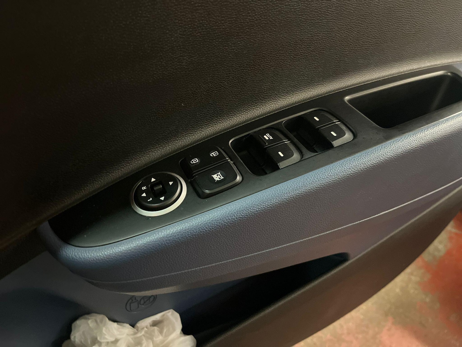 Used Hyundai i10 2014 for sale - 76136170: Photo 31