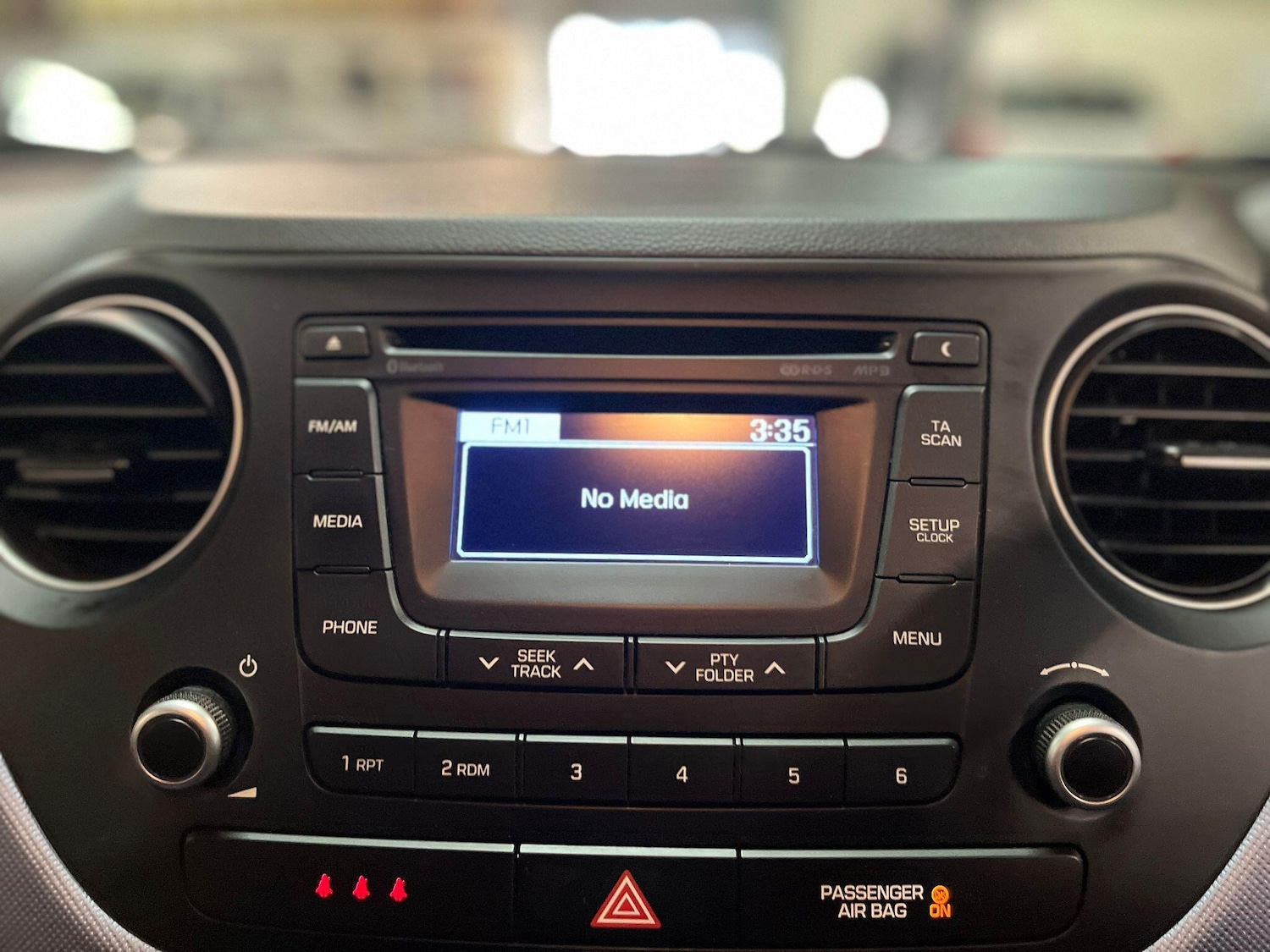 Used Hyundai i10 2014 for sale - 76136170: Photo 35