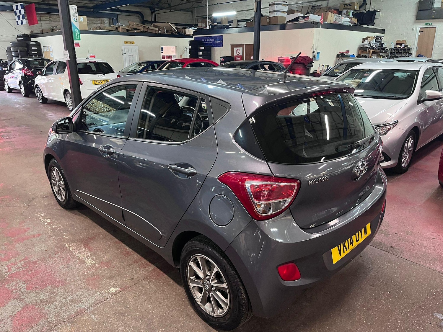Used Hyundai i10 2014 for sale - 76136170: Photo 9
