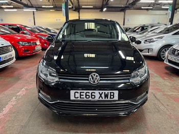 Used Volkswagen Polo 2016 for sale - 75657474: Photo