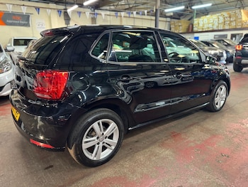 Used Volkswagen Polo 2016 for sale - 75657474: Photo