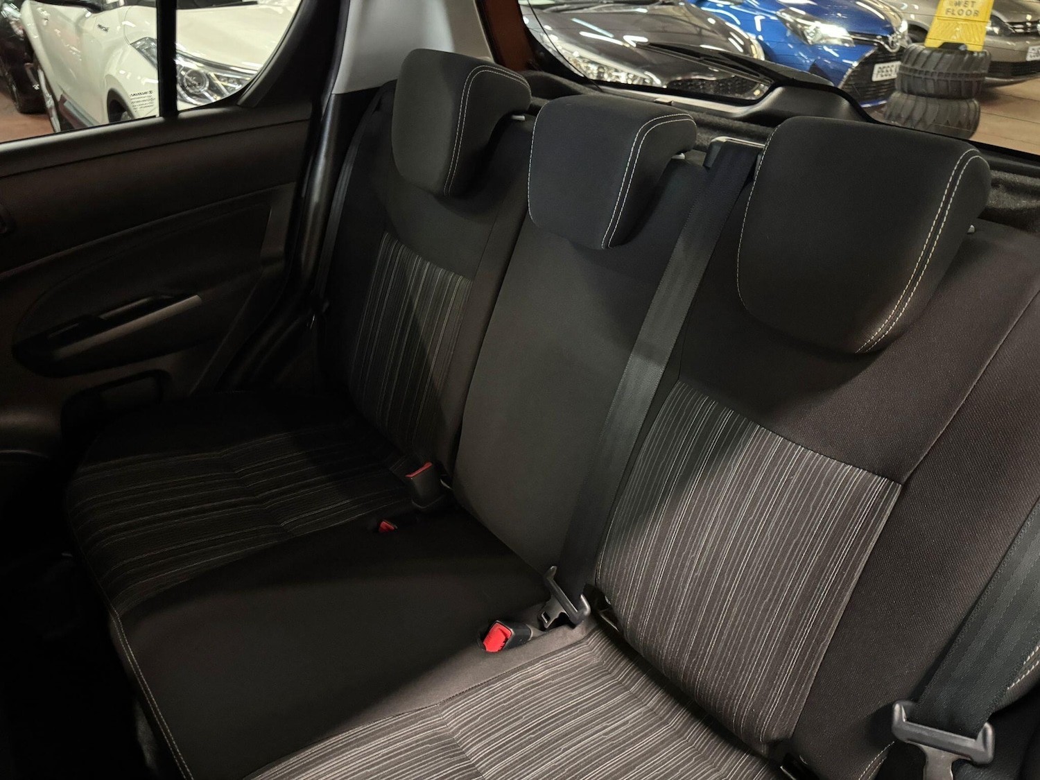 Used Suzuki Swift 2016 for sale - 77738322: Photo 35