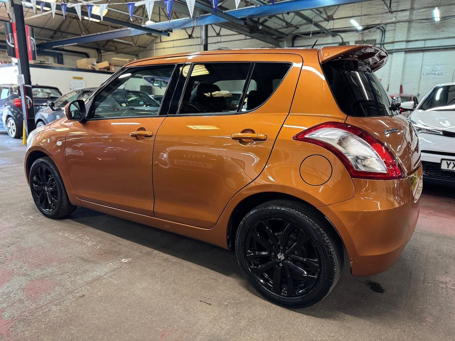 Used Suzuki Swift 2016 for sale - 77738322: Photo 4