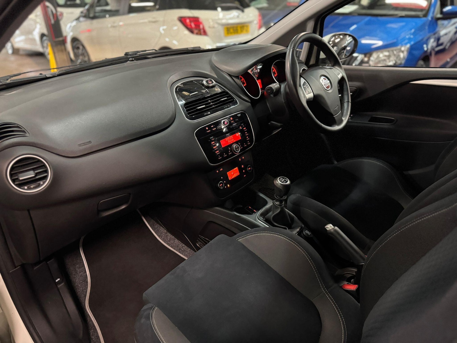 Used Fiat Punto 2016 for sale - 77970476: Photo 14