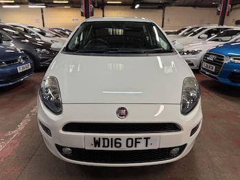 Used Fiat Punto 2016 for sale - 77970476: Photo