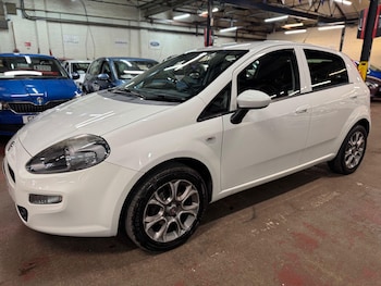 Used Fiat Punto 2016 for sale - 77970476: Photo