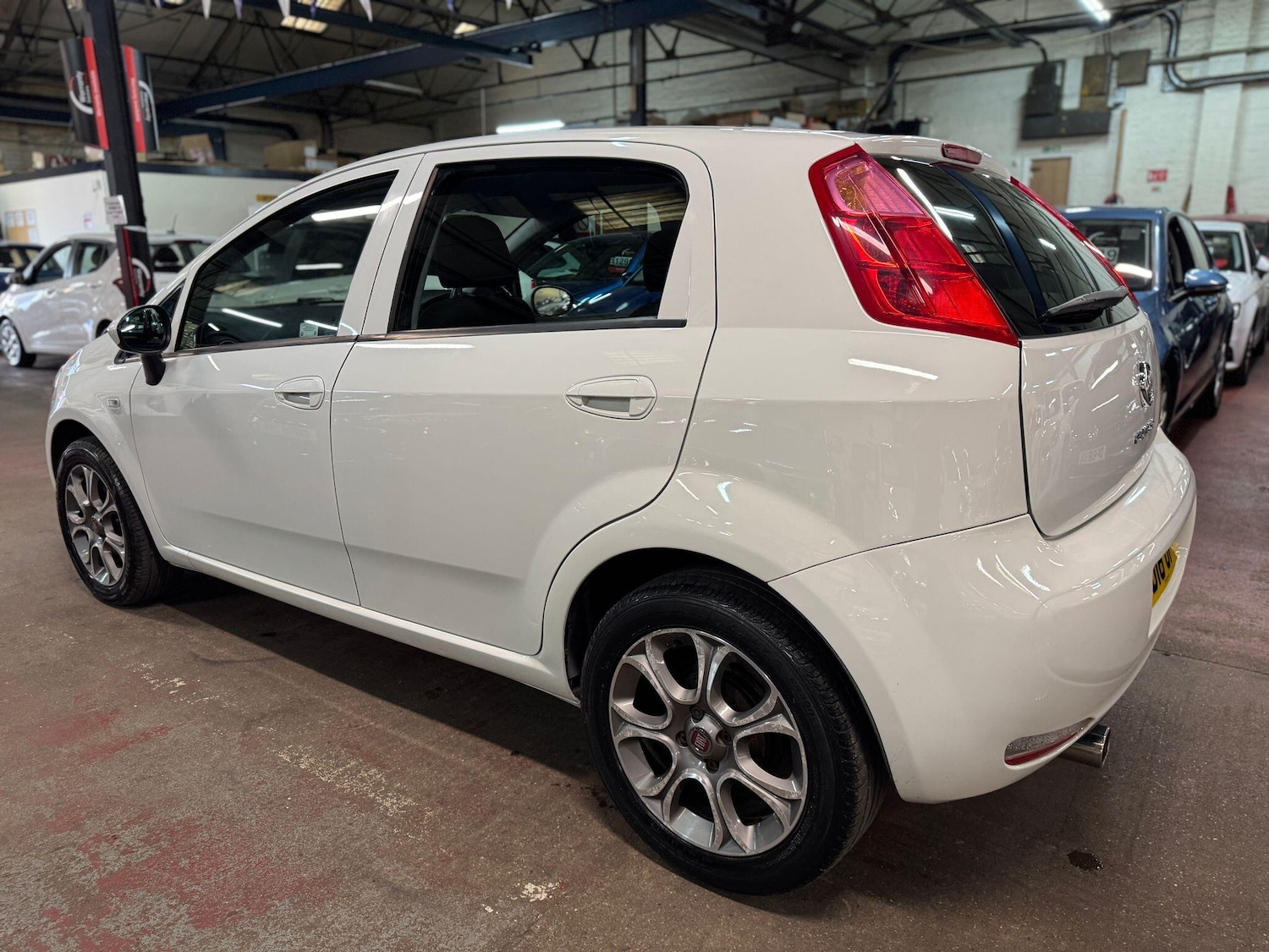 Used Fiat Punto 2016 for sale - 77970476: Photo 5