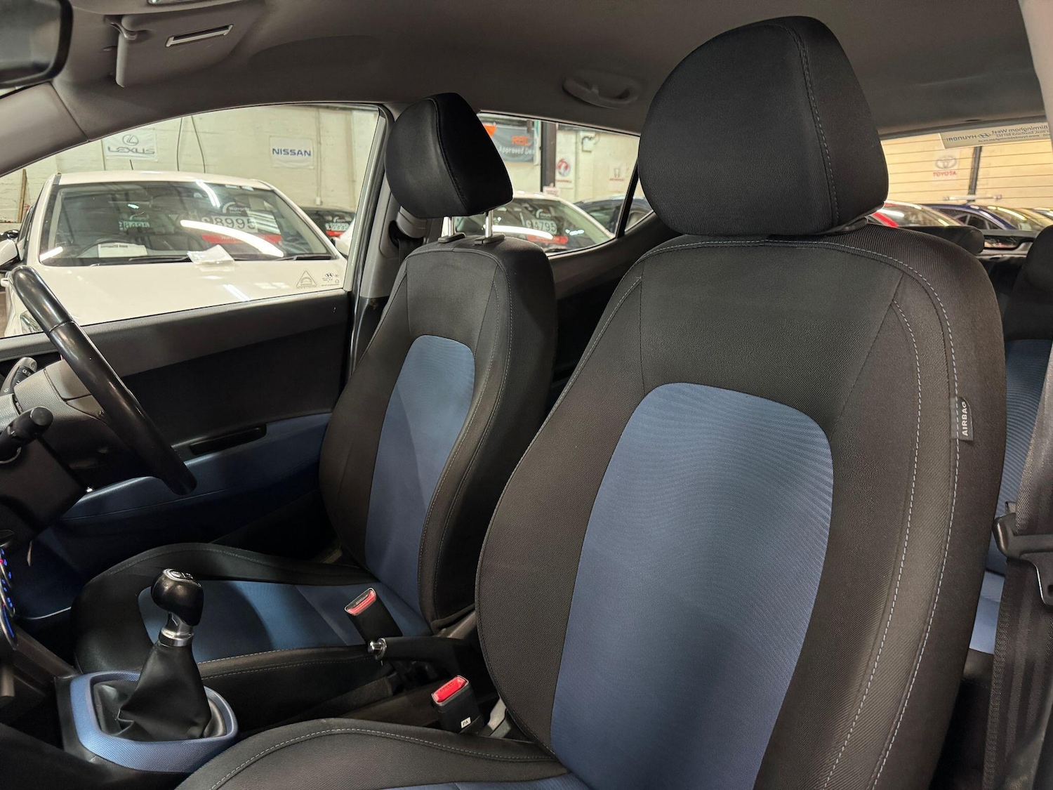 Used Hyundai i10 2016 for sale - 76592039: Photo 14