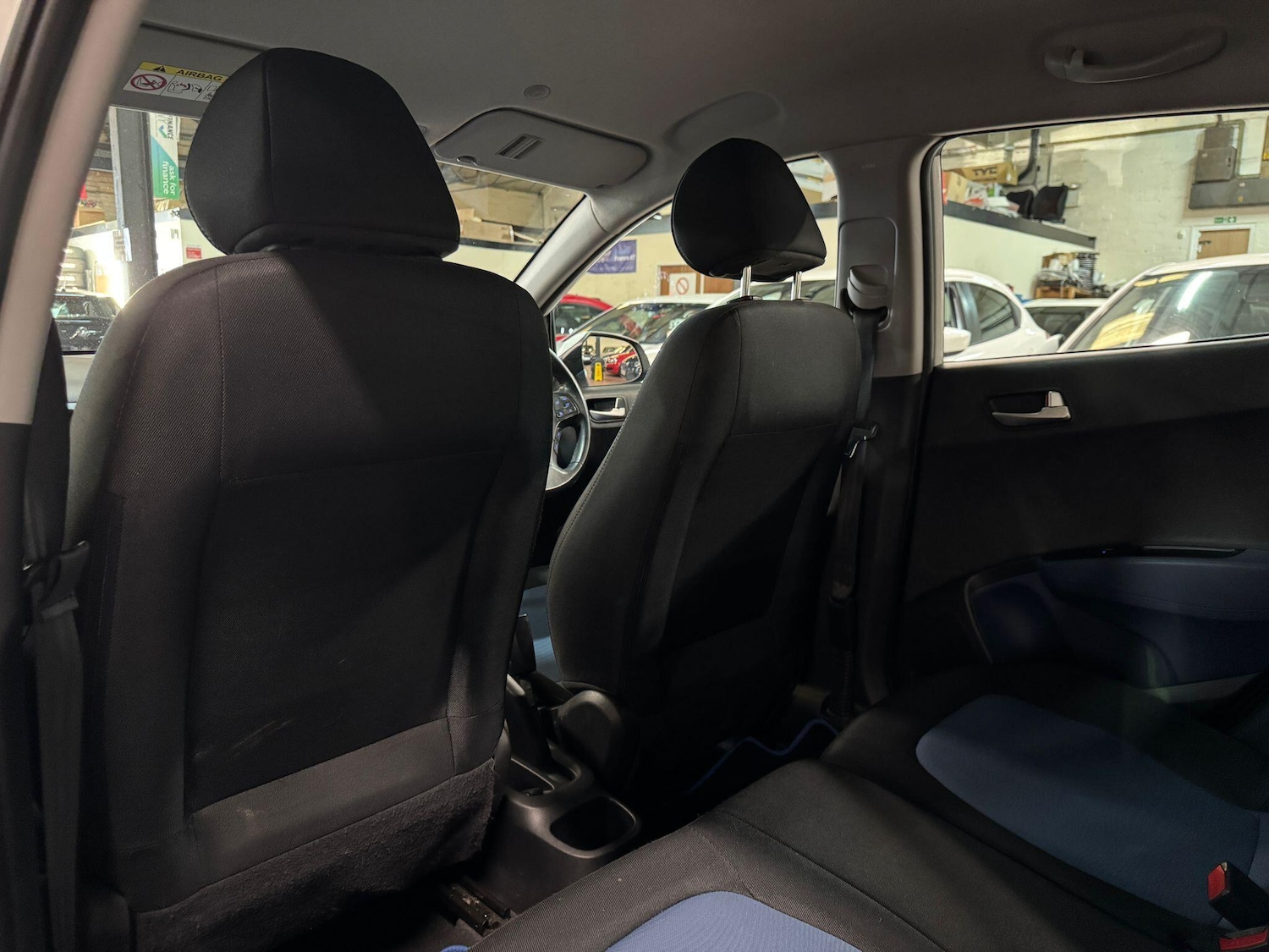 Used Hyundai i10 2016 for sale - 76592039: Photo 16