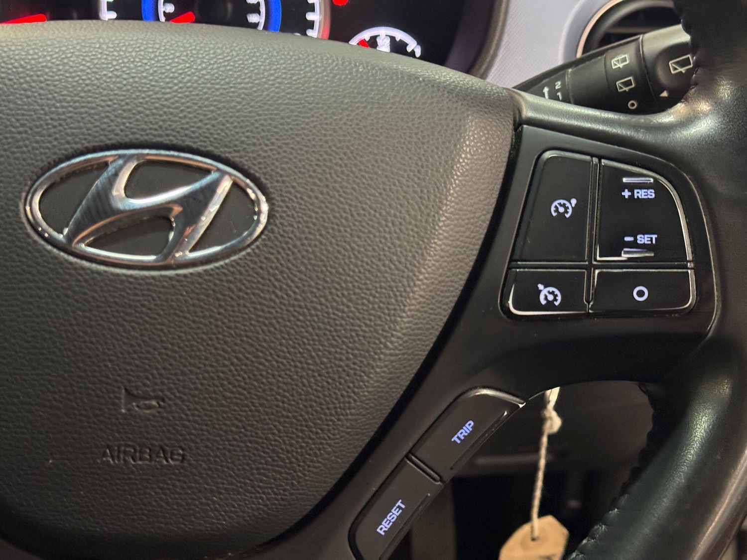 Used Hyundai i10 2016 for sale - 76592039: Photo 25