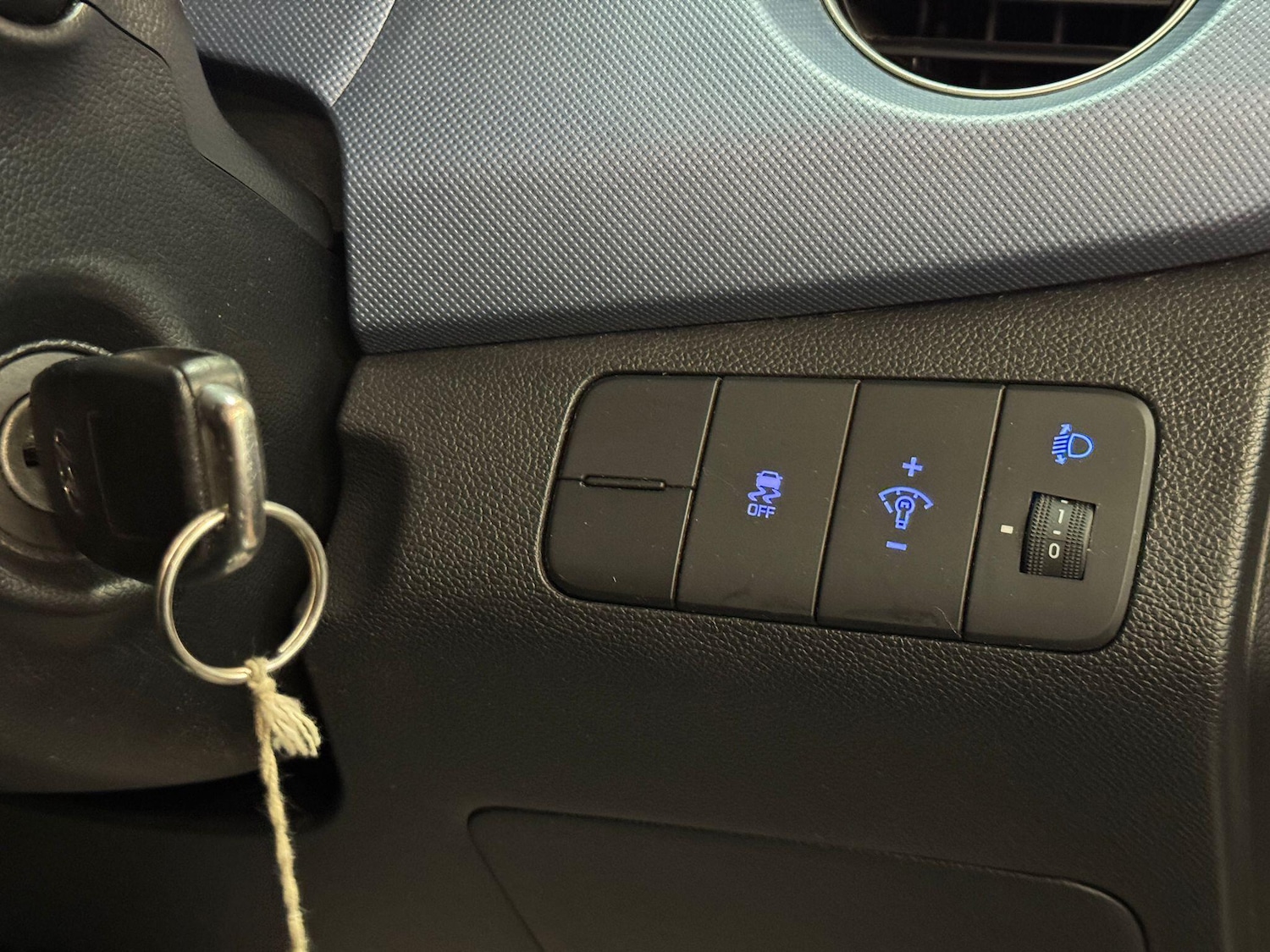 Used Hyundai i10 2016 for sale - 76592039: Photo 31