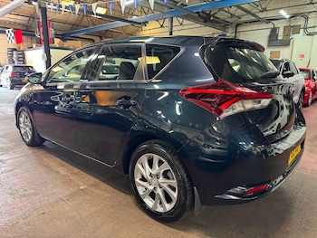 Used Toyota Auris 2015 for sale - 79303601: Photo