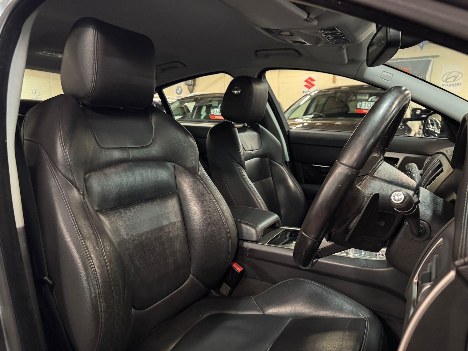 Used Jaguar XF 2010 for sale - 76657139: Photo 14