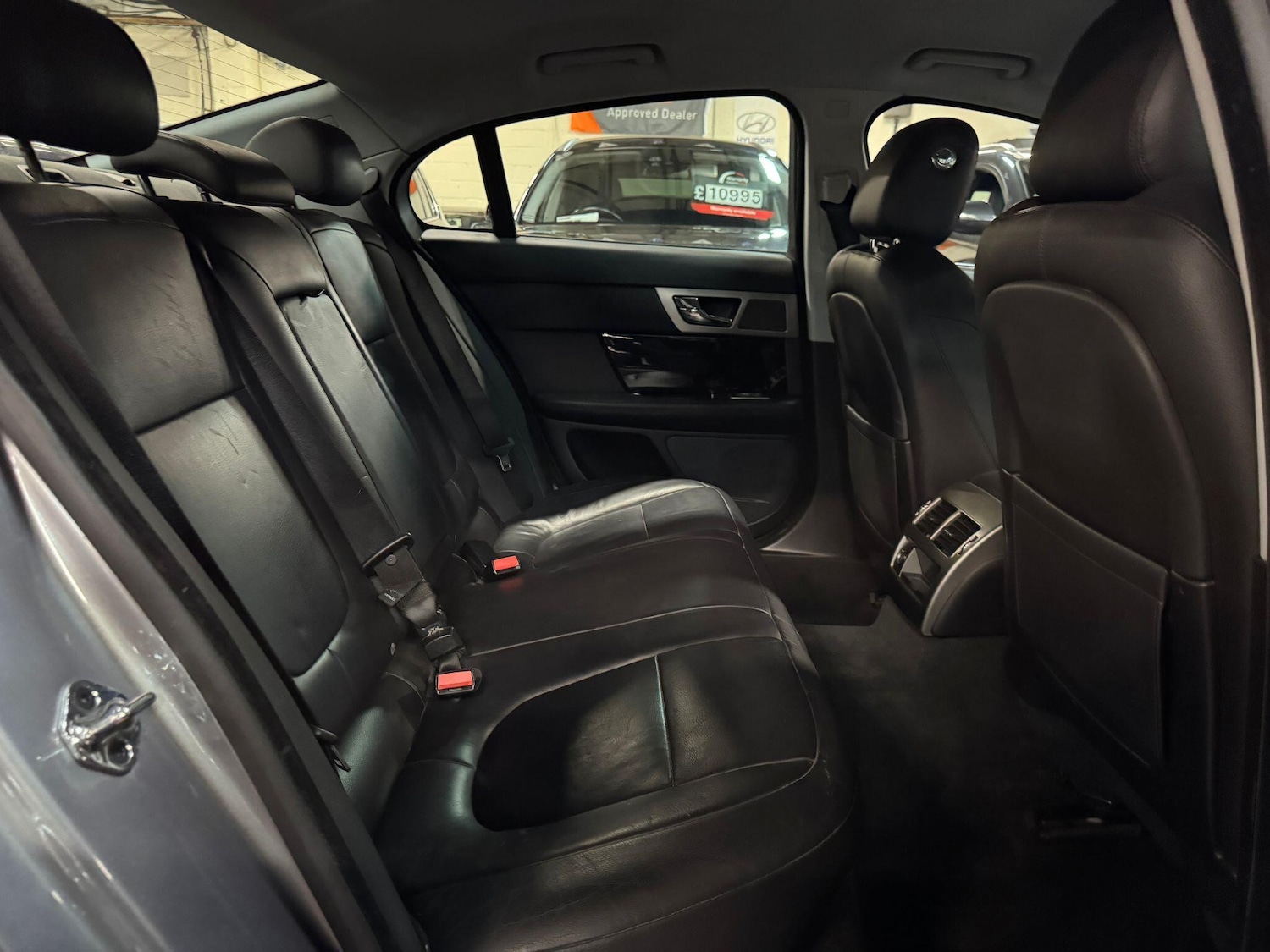 Used Jaguar XF 2010 for sale - 76657139: Photo 18